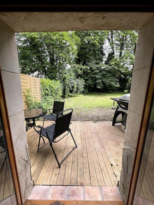 Superbe Appartement Cosy Avec Jardin Nîmes Esterno foto